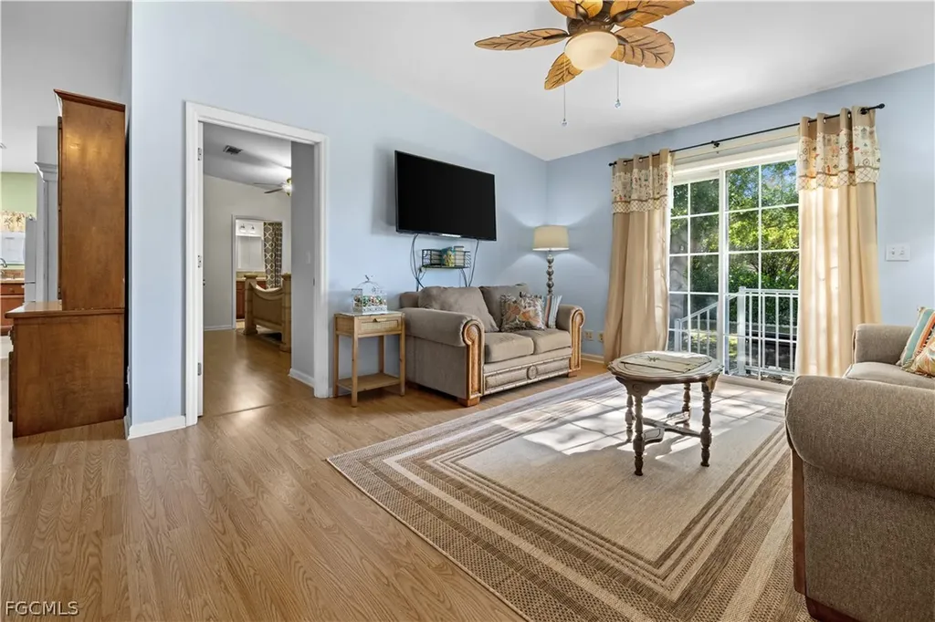 125 NE 11th Place Cape Coral FL 33909