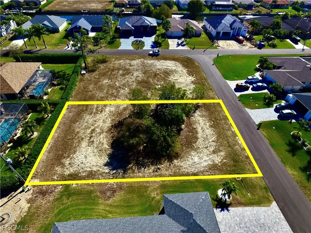 1727 SW 39th Street Cape Coral FL 33914