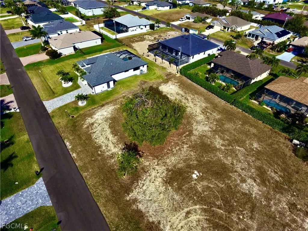 1727 SW 39th Street Cape Coral FL 33914