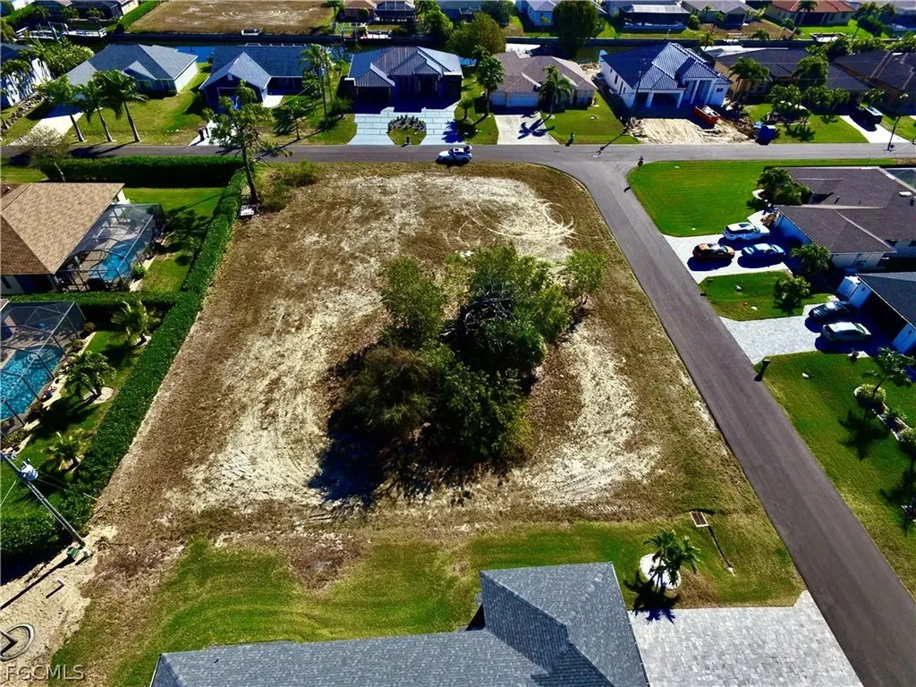 1727 SW 39th Street Cape Coral FL 33914