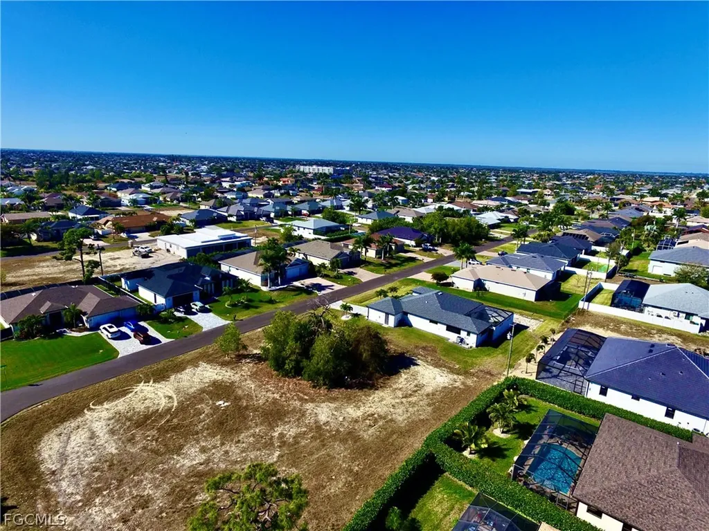1727 SW 39th Street Cape Coral FL 33914