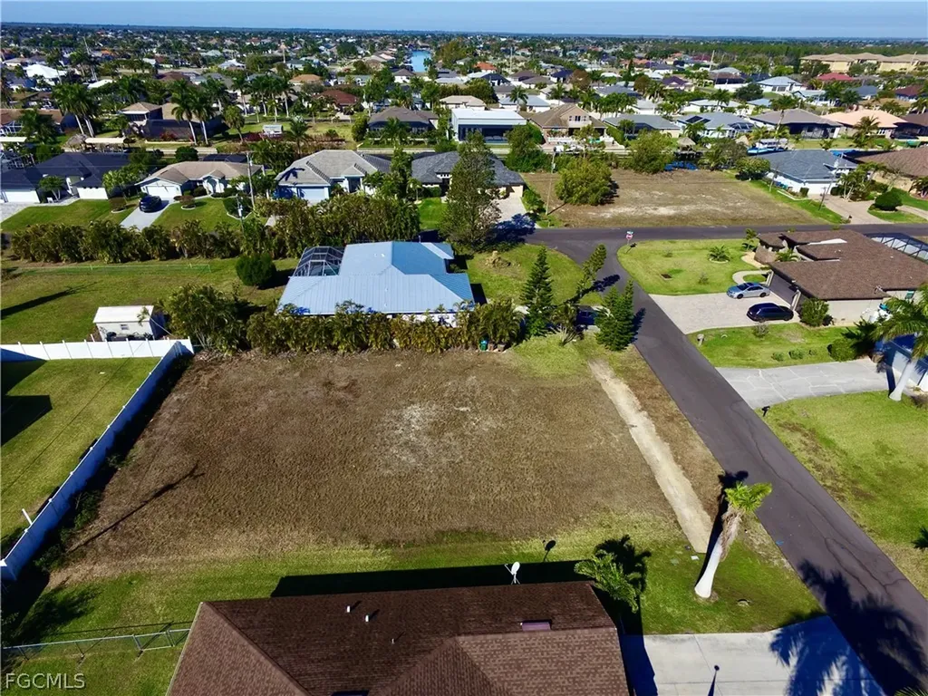 1910 SW 39th Terrace Cape Coral FL 33914