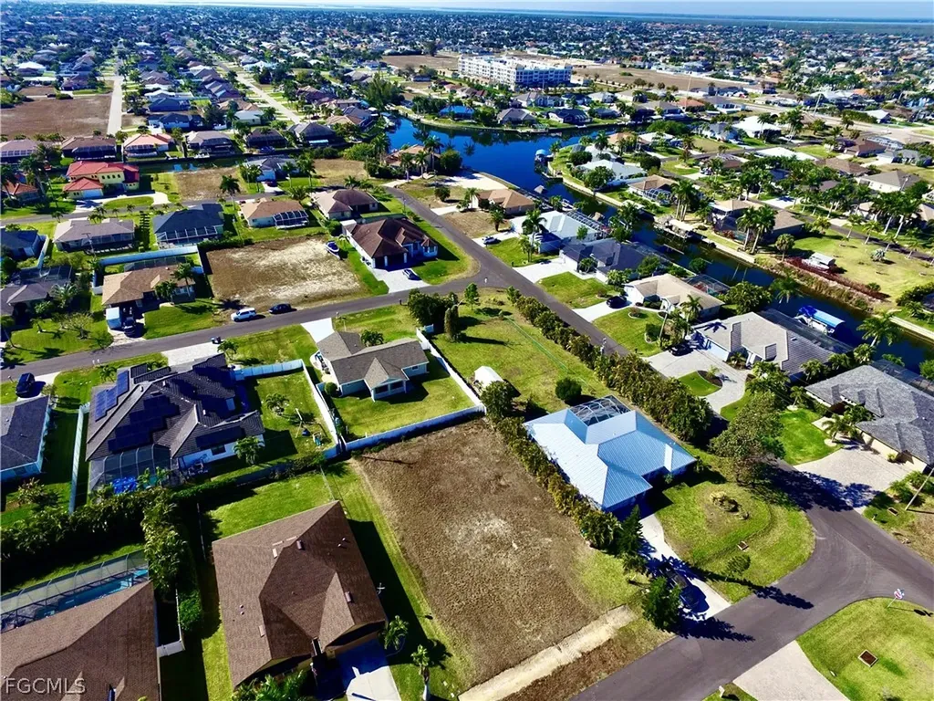1910 SW 39th Terrace Cape Coral FL 33914
