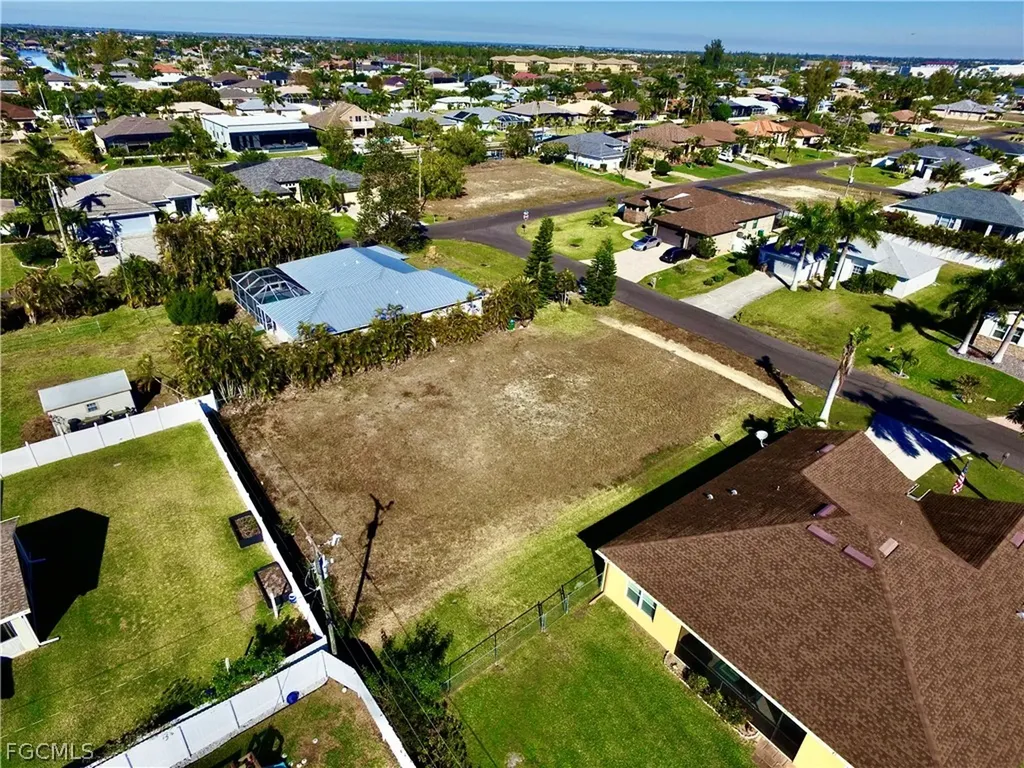 1910 SW 39th Terrace Cape Coral FL 33914