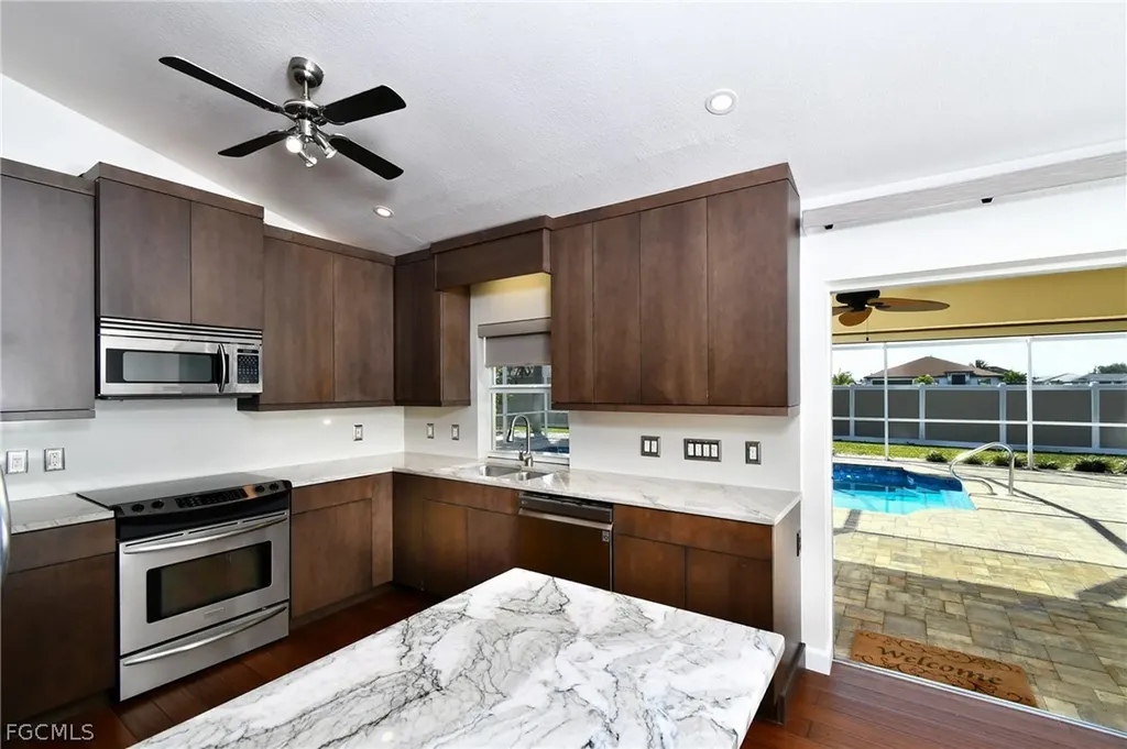 1118 NW 17th Street Cape Coral FL 33993