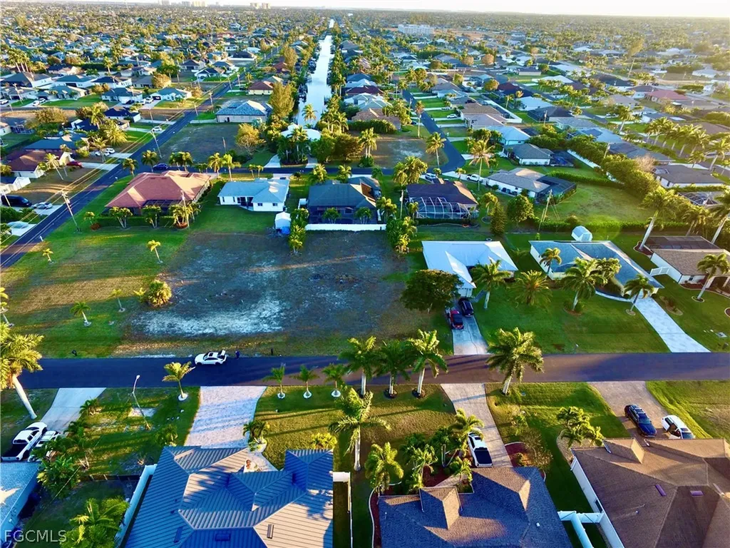 1928 SW 37th Terrace Cape Coral FL 33914