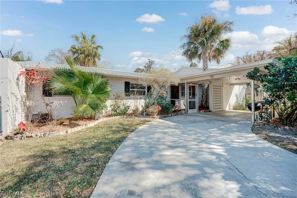 4871 Shady River Lane Fort Myers FL 33905
