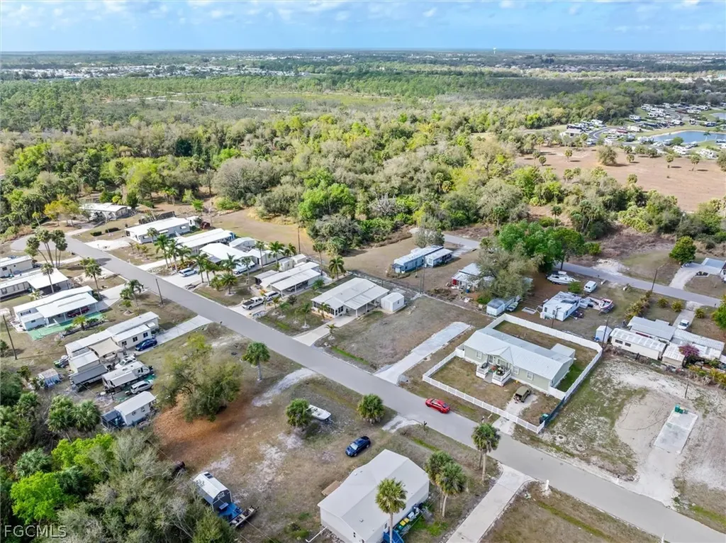 9347/9355 Boots Street Punta Gorda FL 33982