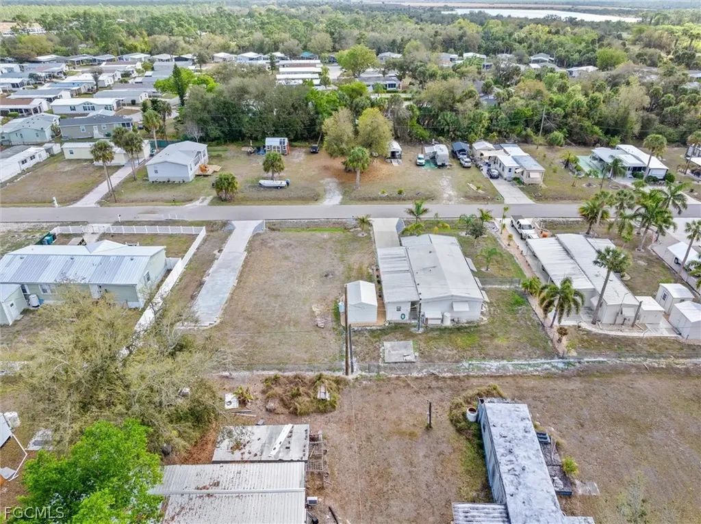 9347/9355 Boots Street Punta Gorda FL 33982