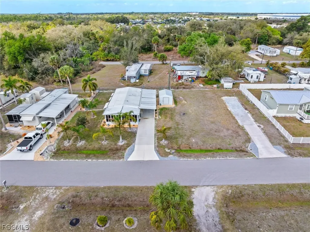 9347/9355 Boots Street Punta Gorda FL 33982