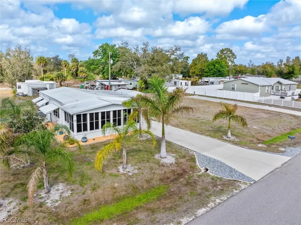 9347/9355 Boots Street Punta Gorda FL 33982