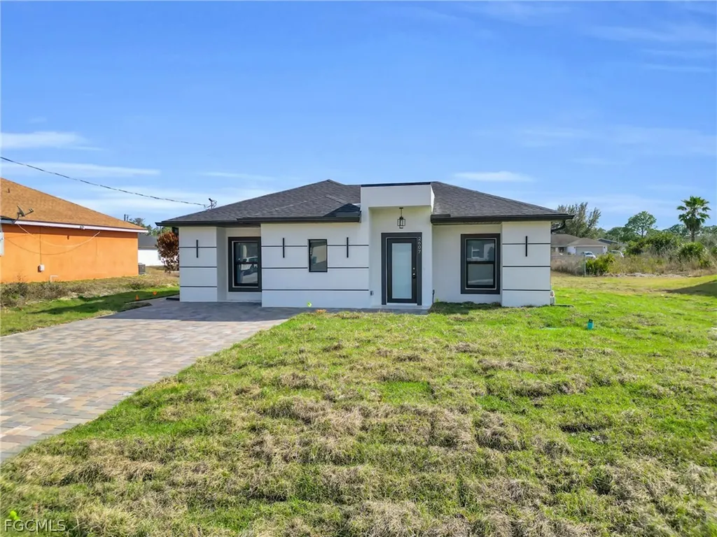 2607 41st Street W Lehigh Acres FL 33971