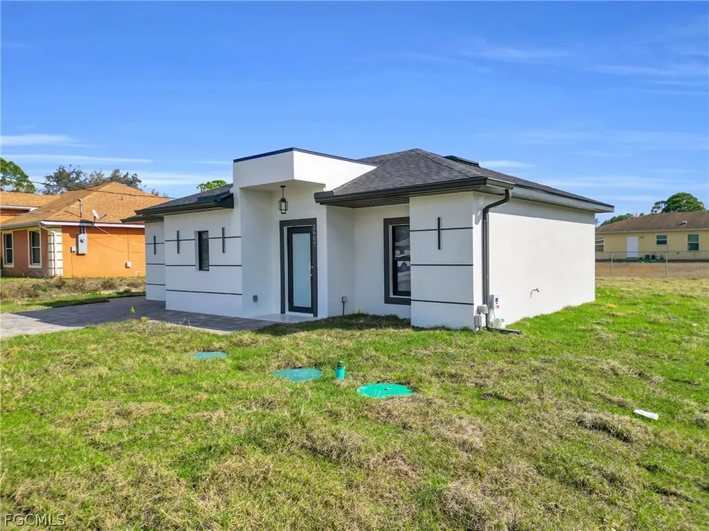 2607 41st Street W Lehigh Acres FL 33971