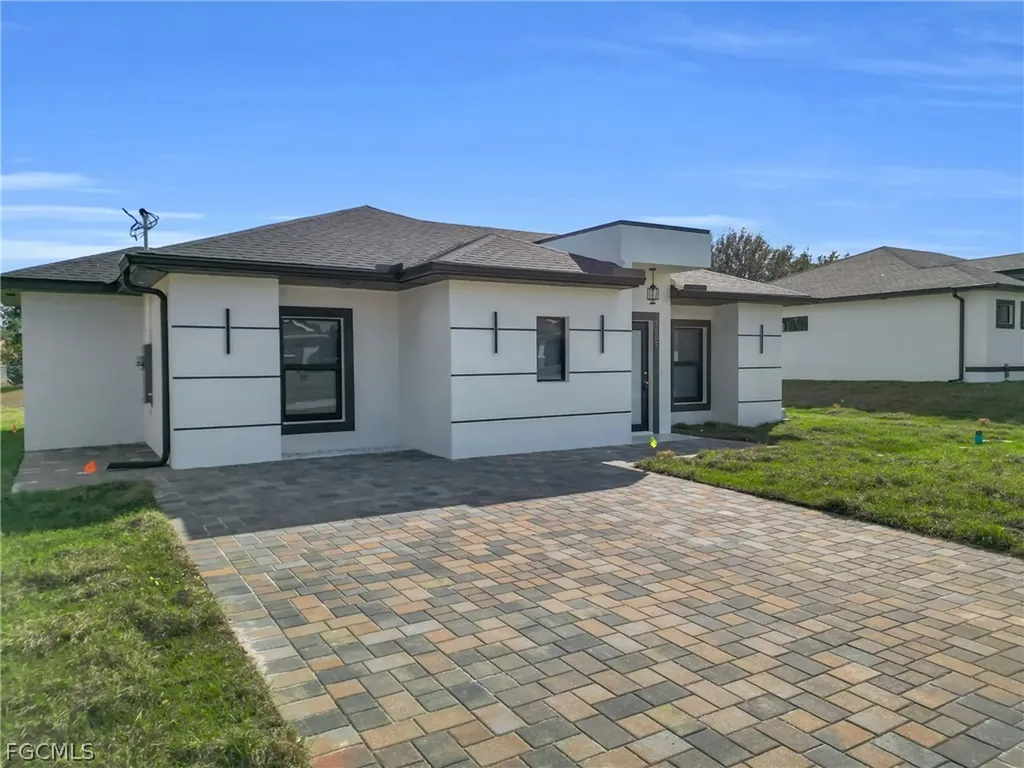 2607 41st Street W Lehigh Acres FL 33971