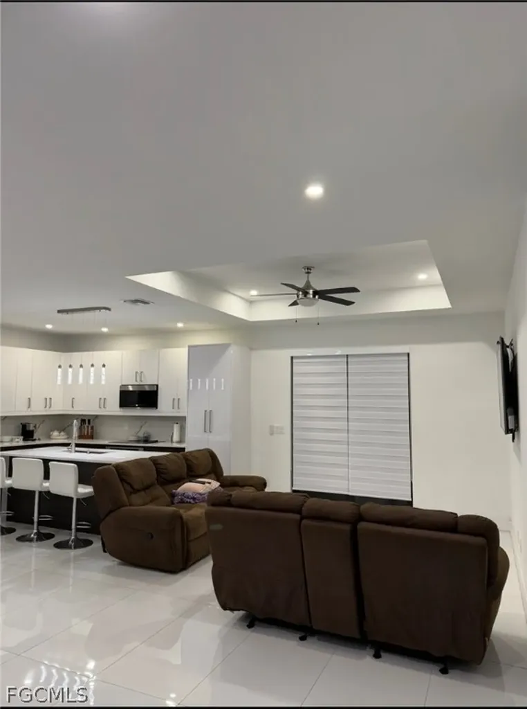 2301 NW 7th Street Cape Coral FL 33993