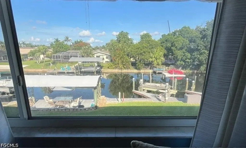 4802 Tudor Drive Cape Coral FL 33904