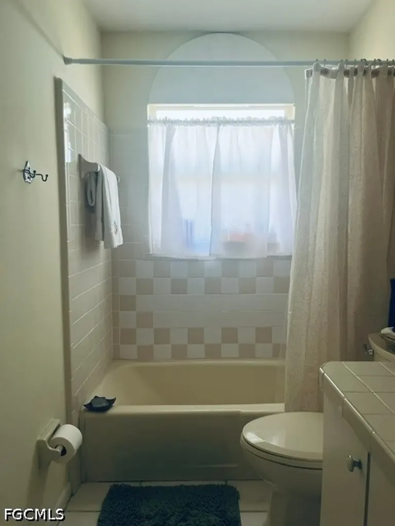 4802 Tudor Drive Cape Coral FL 33904