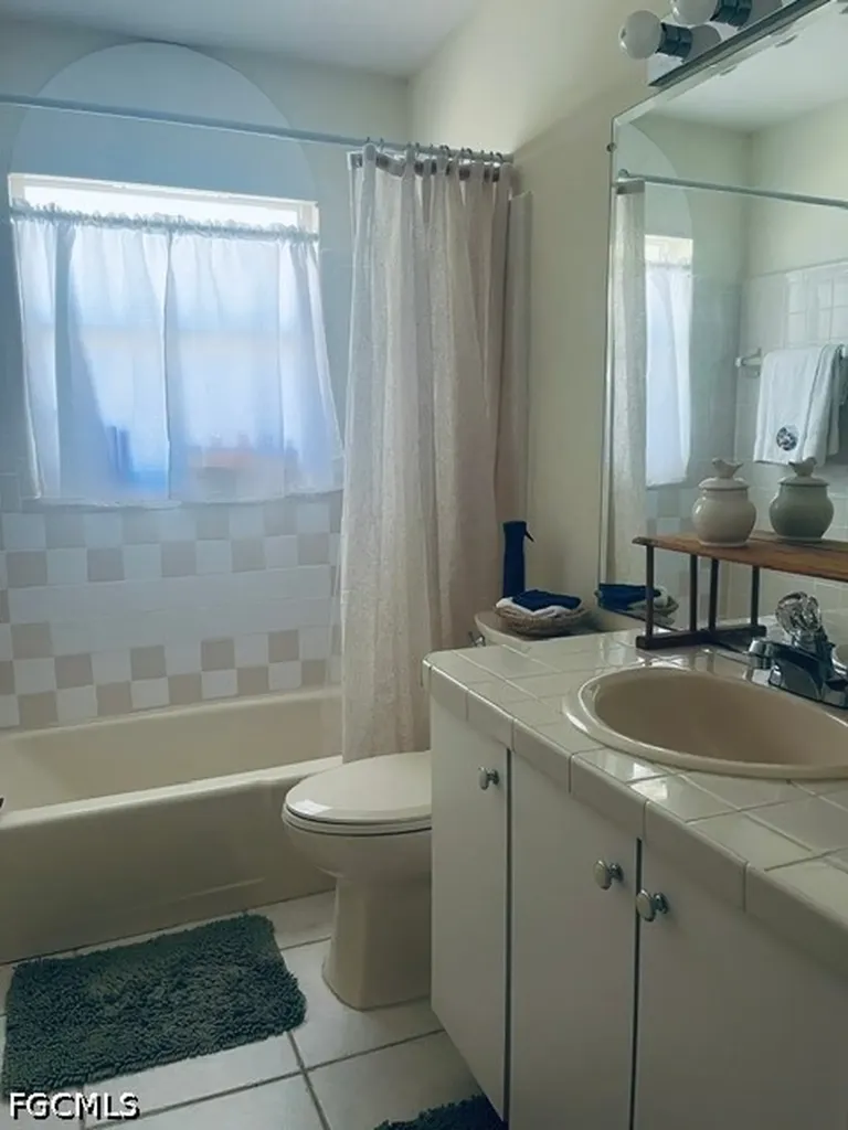 4802 Tudor Drive Cape Coral FL 33904