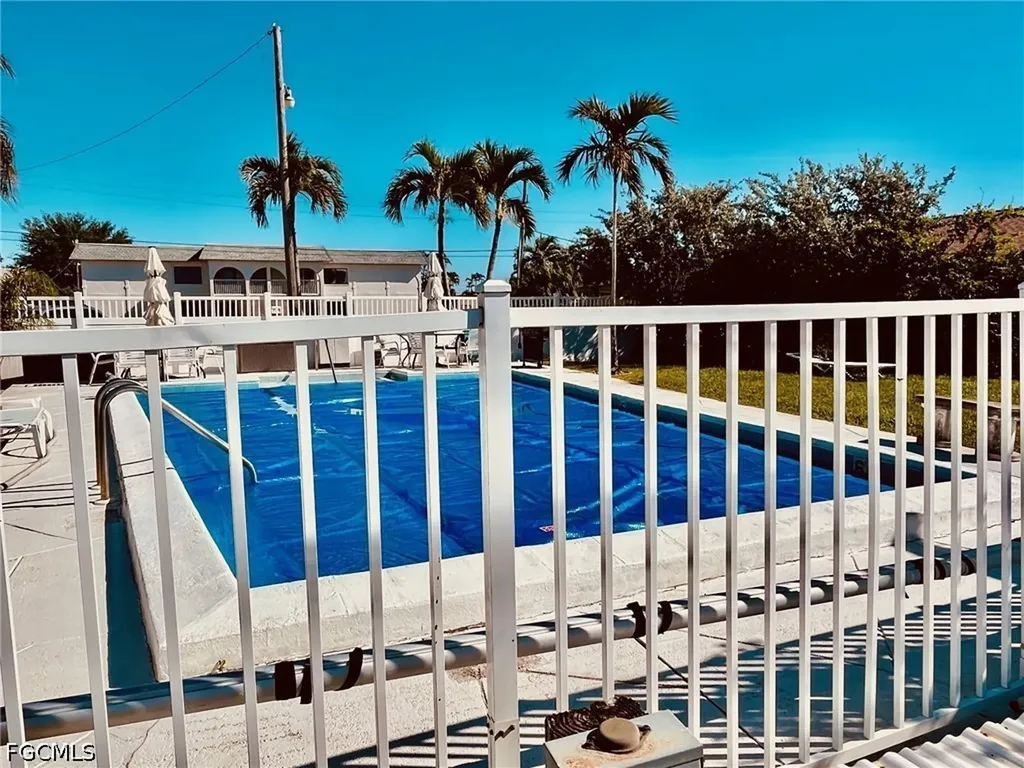 4802 Tudor Drive Cape Coral FL 33904