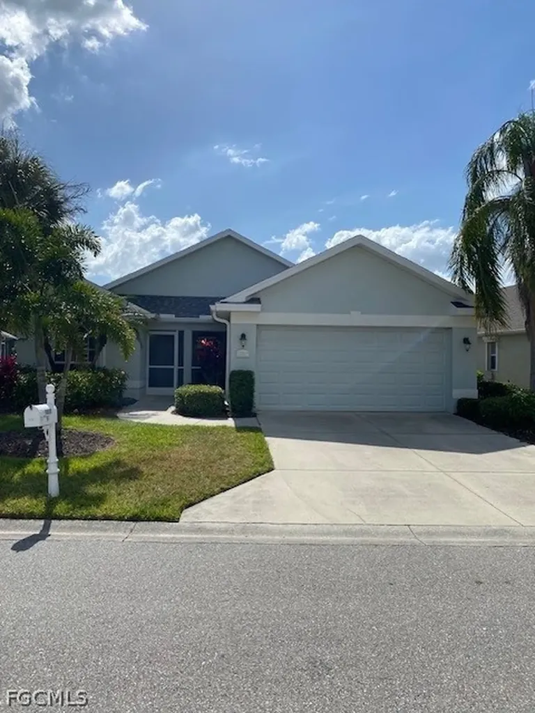 13317 Queen Palm Run North Fort Myers FL 33903