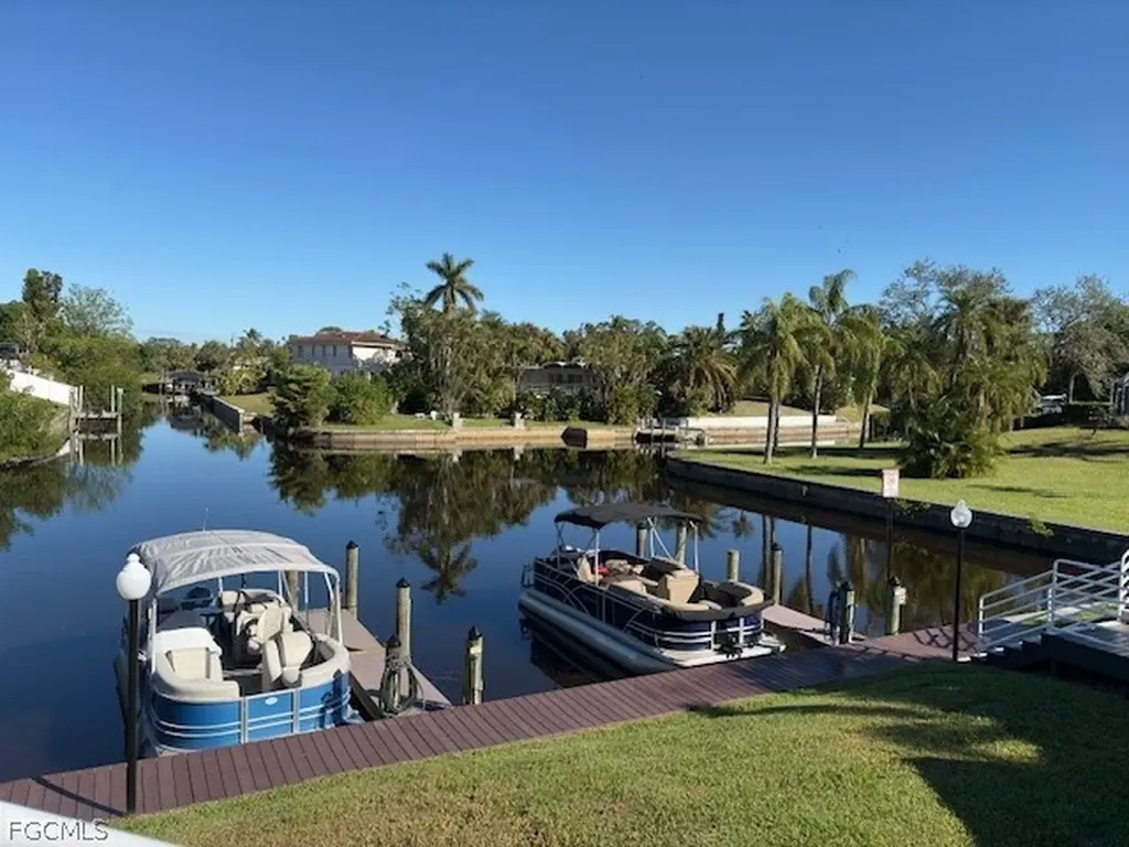 13317 Queen Palm Run North Fort Myers FL 33903
