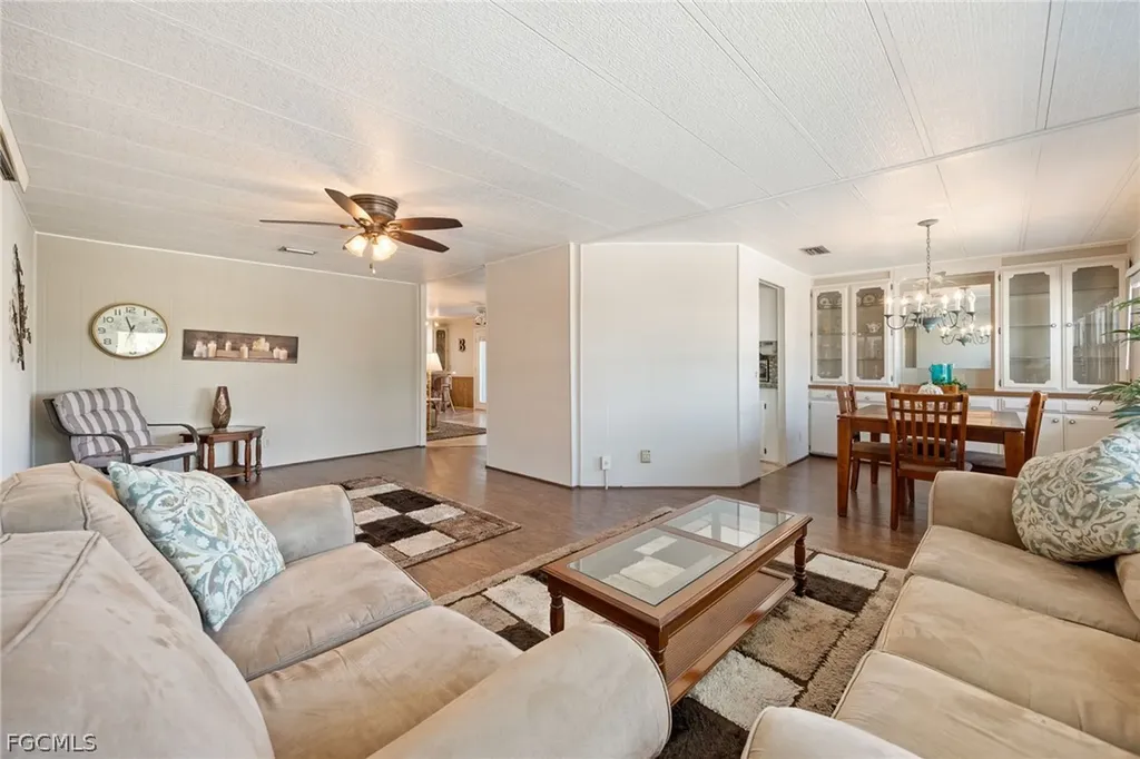 472 Nicklaus Boulevard North Fort Myers FL 33903