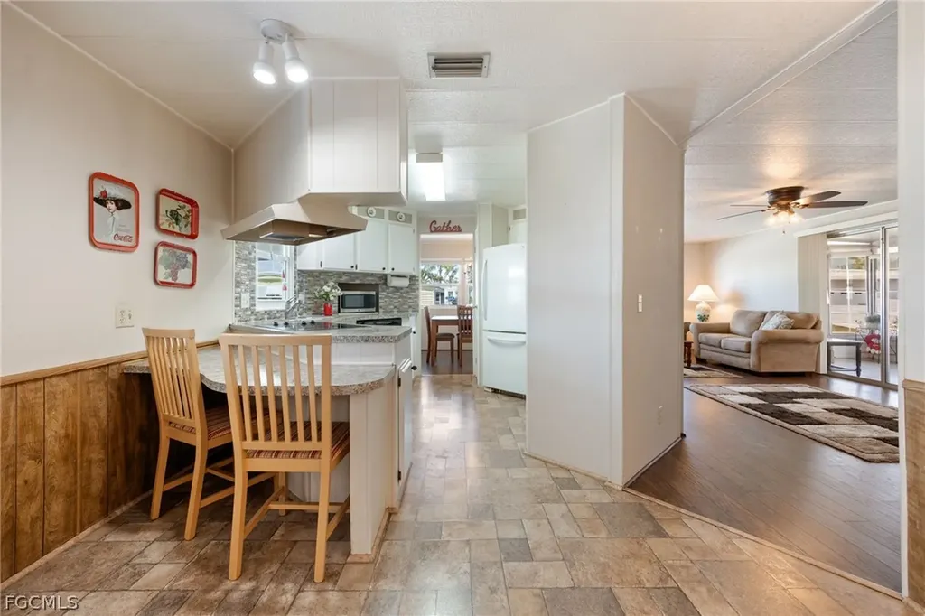 472 Nicklaus Boulevard North Fort Myers FL 33903