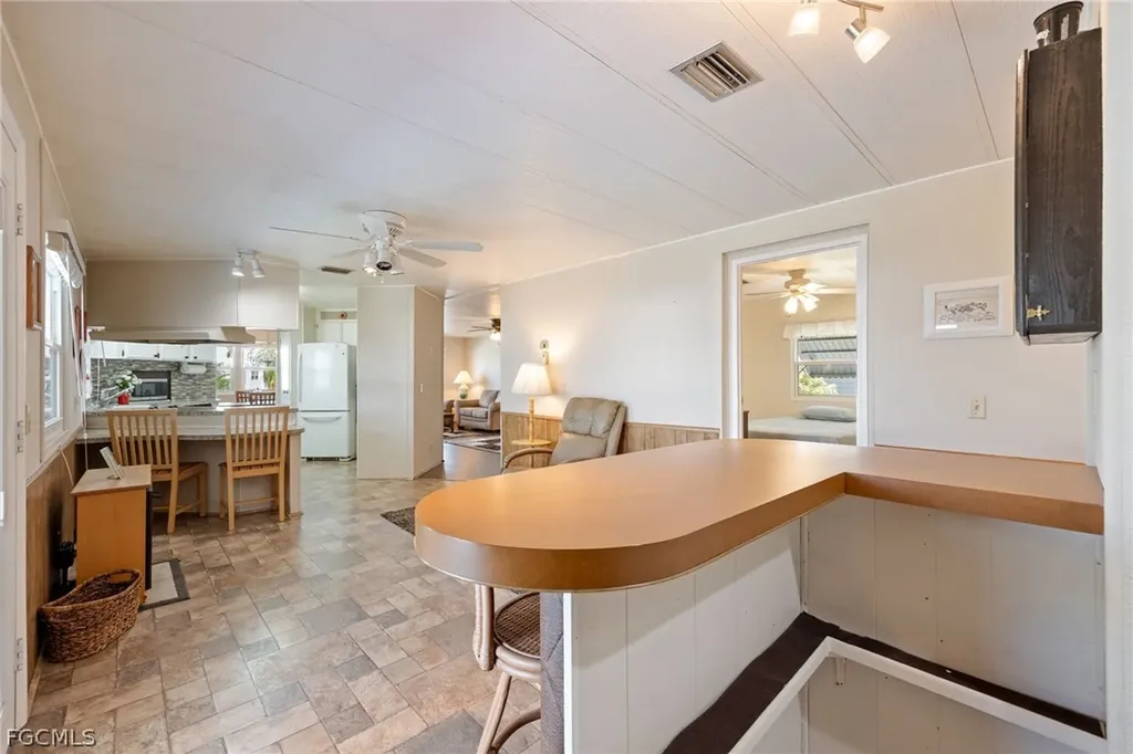 472 Nicklaus Boulevard North Fort Myers FL 33903