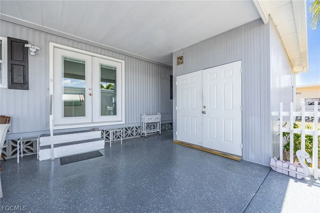 472 Nicklaus Boulevard North Fort Myers FL 33903