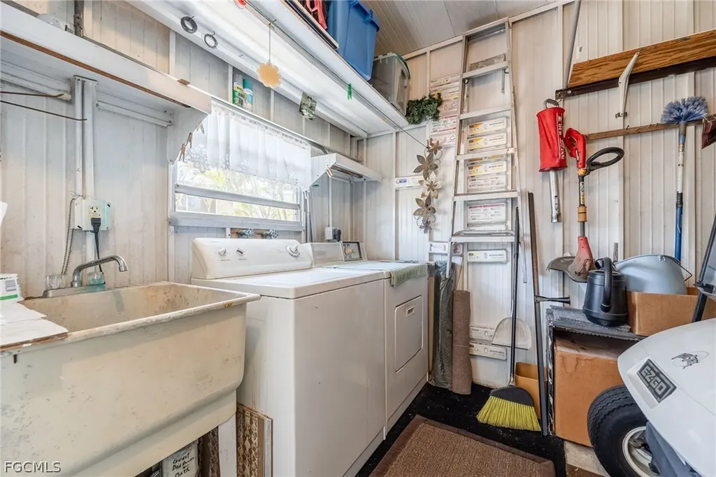 472 Nicklaus Boulevard North Fort Myers FL 33903