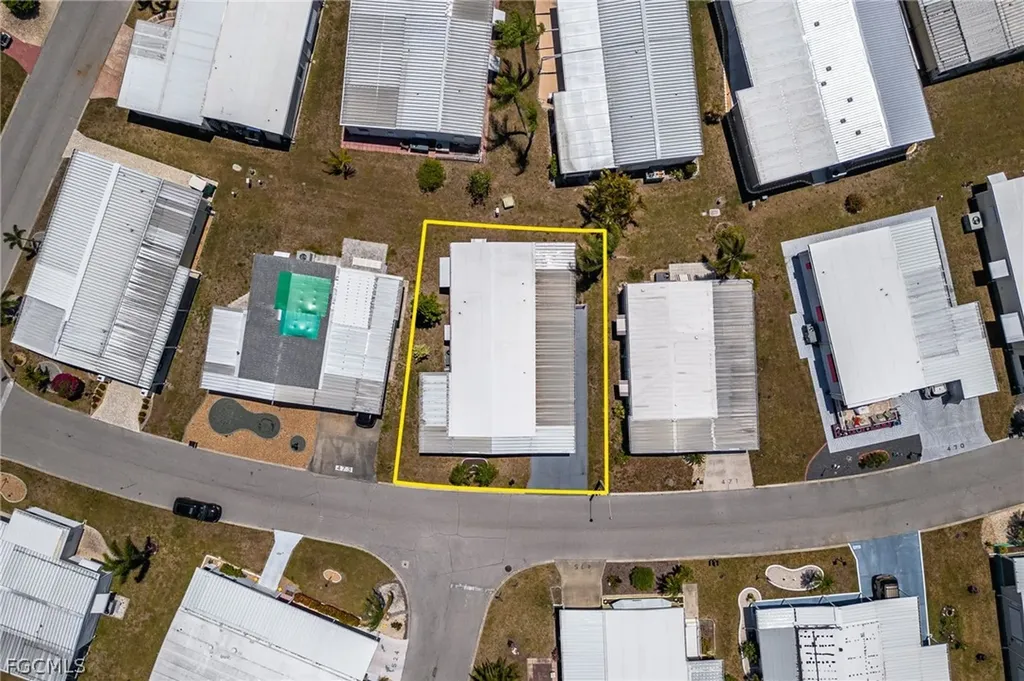 472 Nicklaus Boulevard North Fort Myers FL 33903