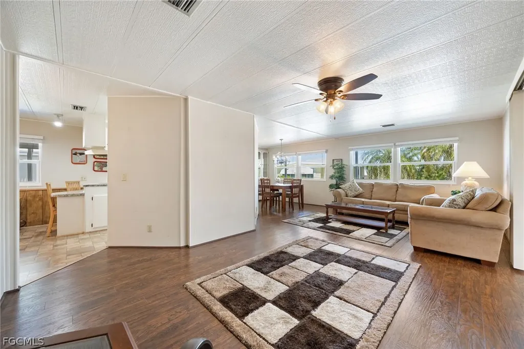 472 Nicklaus Boulevard North Fort Myers FL 33903