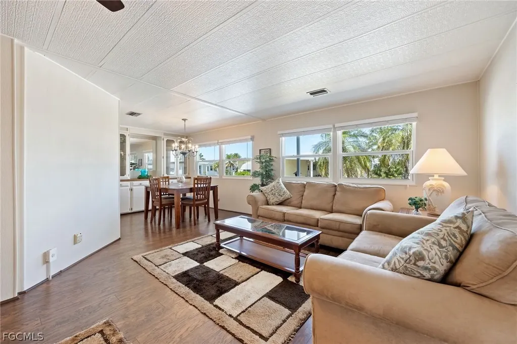 472 Nicklaus Boulevard North Fort Myers FL 33903