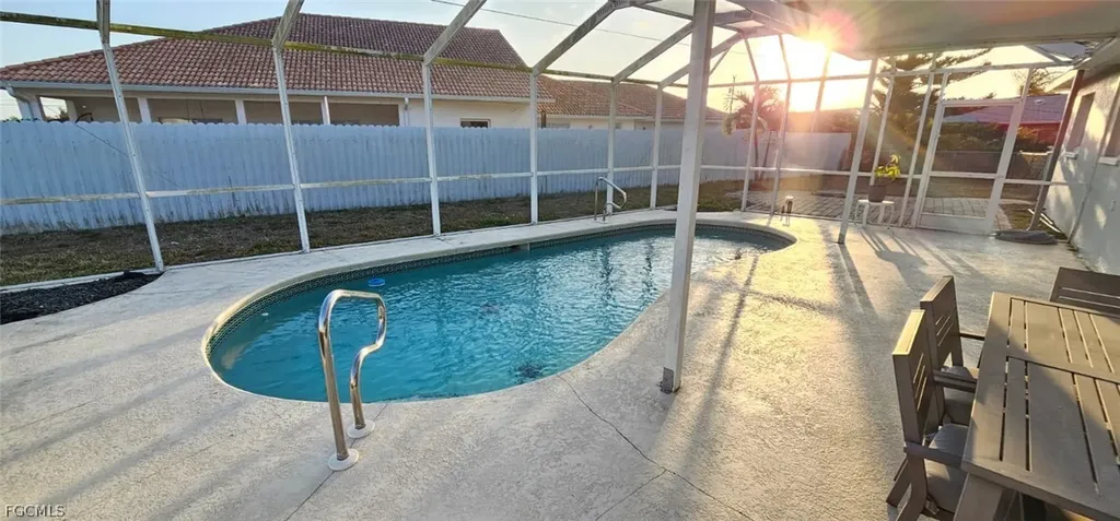 510 SE 27th Terrace Cape Coral FL 33904