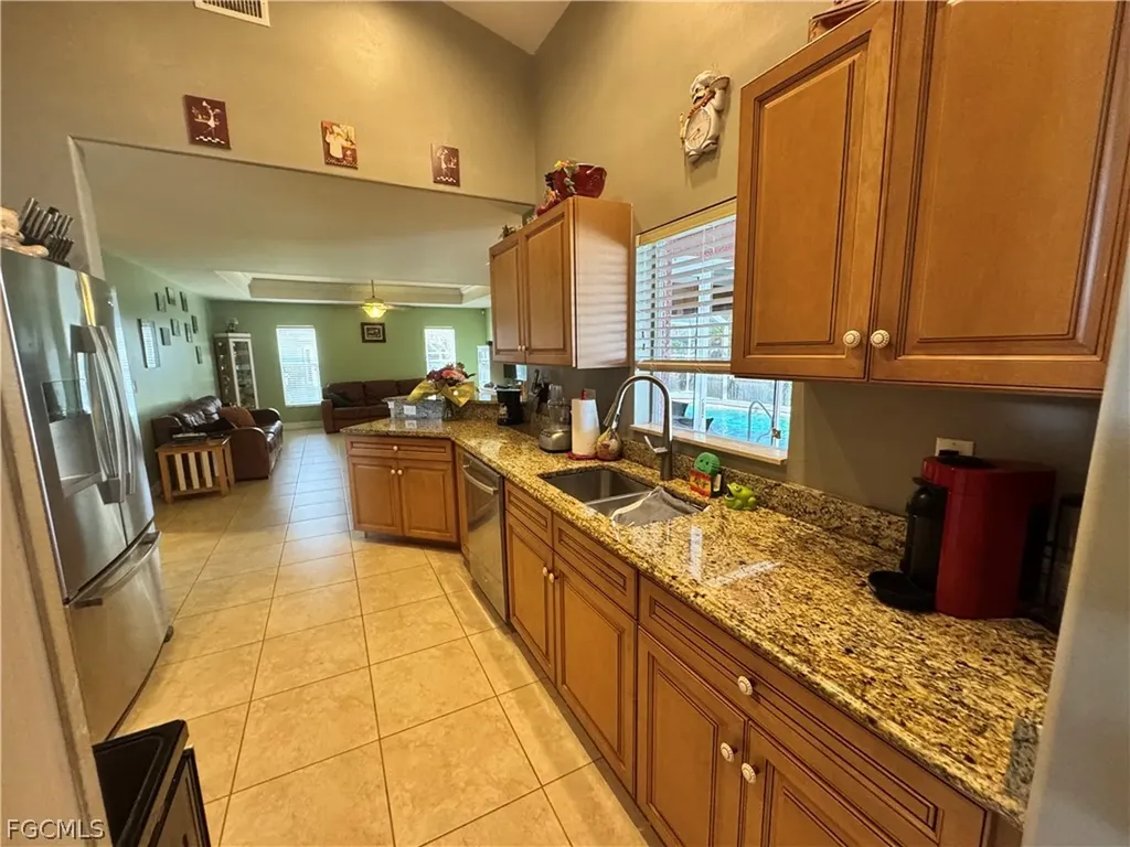 42 NE 13th Avenue Cape Coral FL 33909