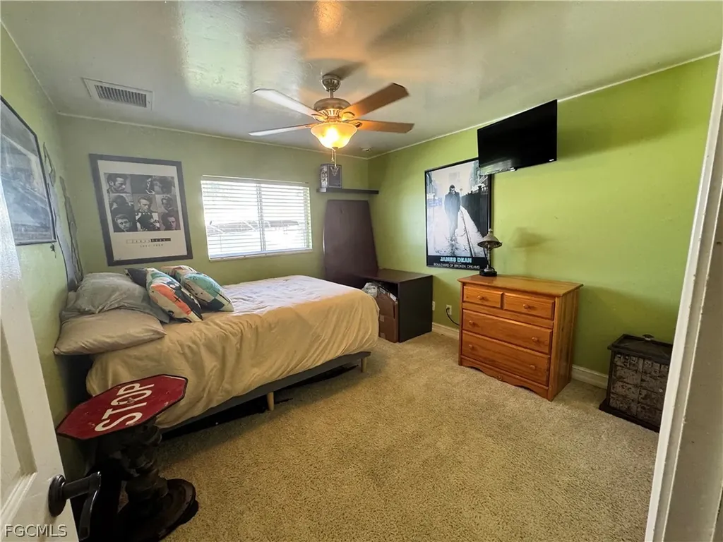 42 NE 13th Avenue Cape Coral FL 33909