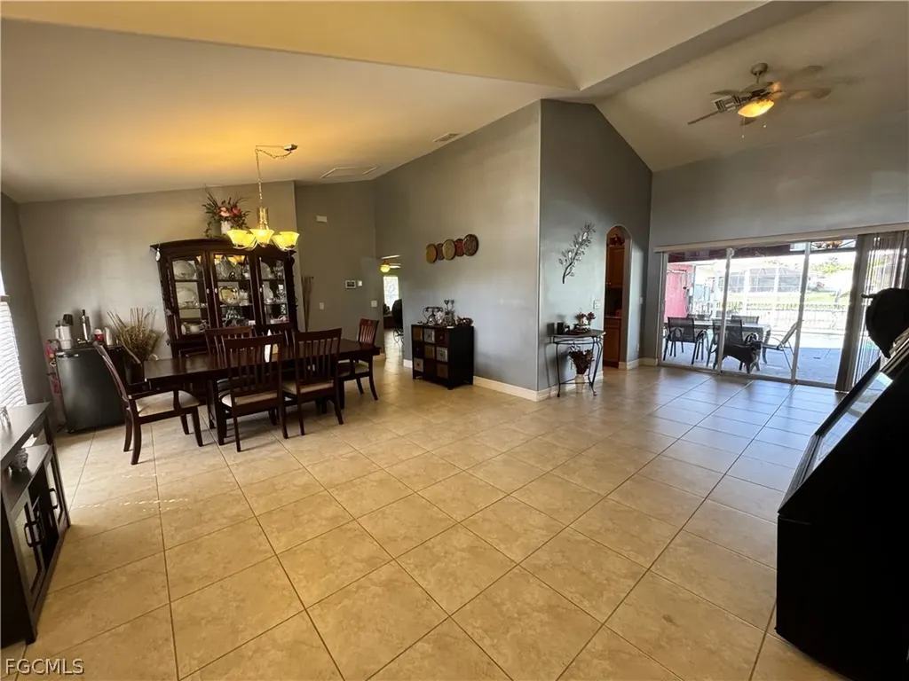 42 NE 13th Avenue Cape Coral FL 33909