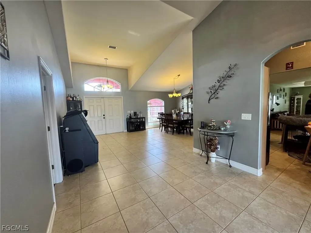 42 NE 13th Avenue Cape Coral FL 33909