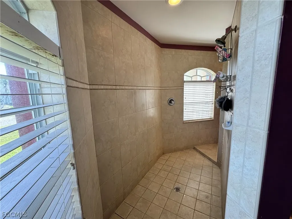 42 NE 13th Avenue Cape Coral FL 33909