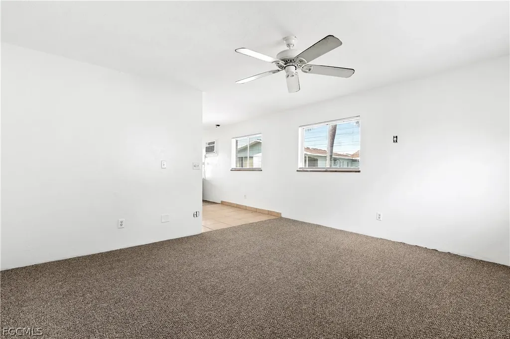8141 Country Road Fort Myers FL 33919