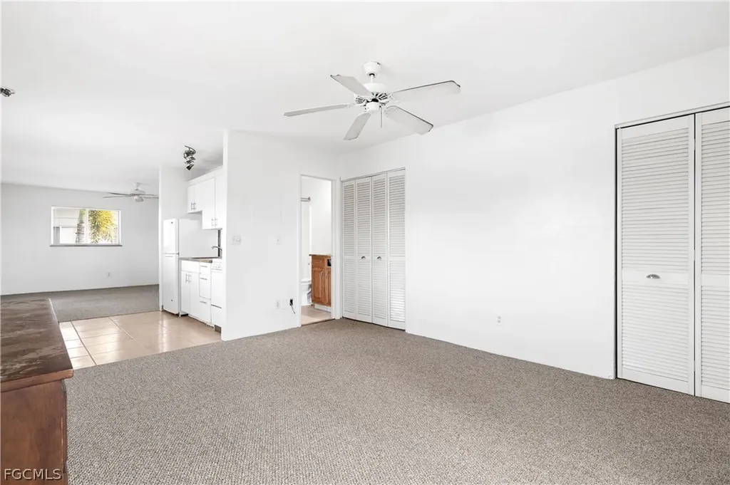 8141 Country Road Fort Myers FL 33919