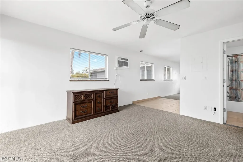 8141 Country Road Fort Myers FL 33919