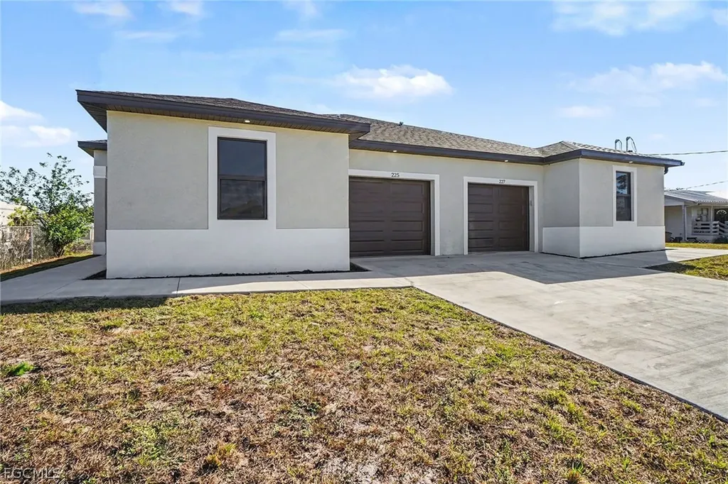 438/440 Charwood Avenue S Lehigh Acres FL 33974