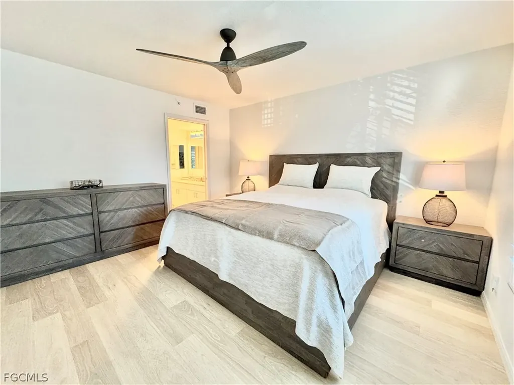 9610 Victoria Lane Naples FL 34109