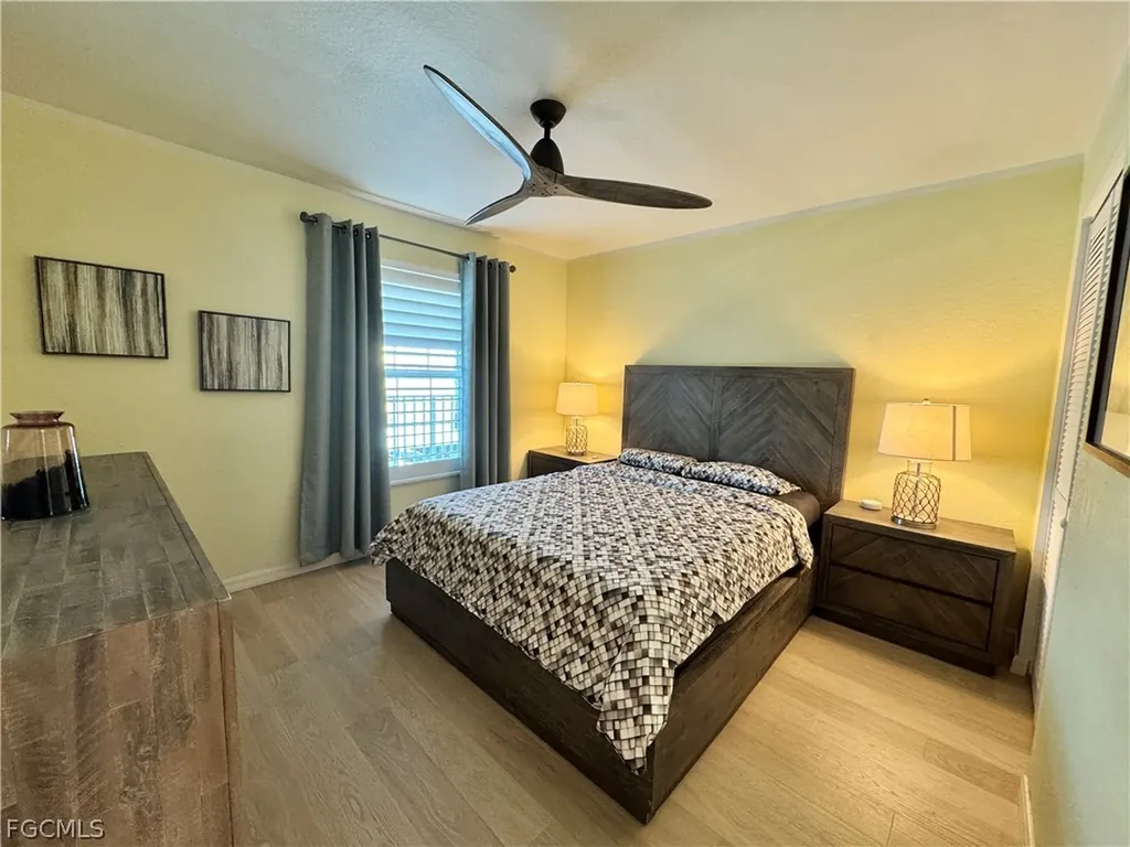9610 Victoria Lane Naples FL 34109