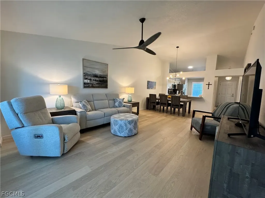 9610 Victoria Lane Naples FL 34109
