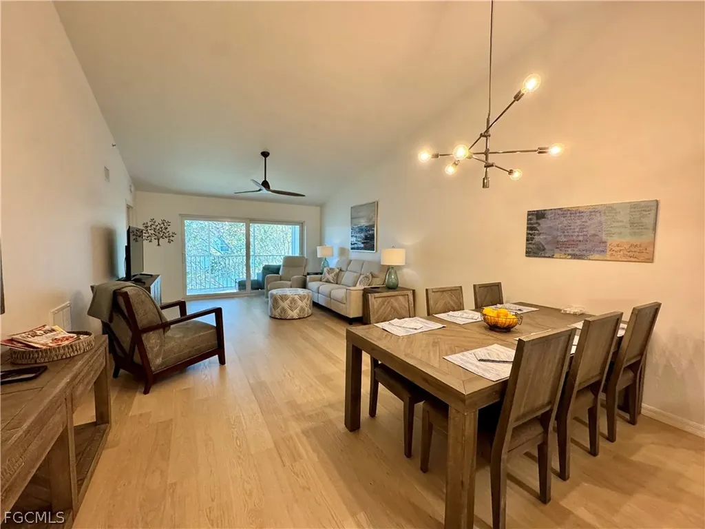 9610 Victoria Lane Naples FL 34109