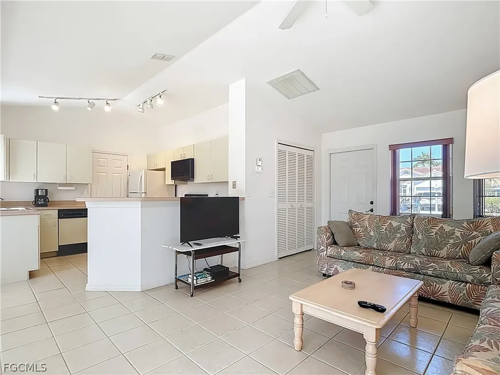 2160 Faliron Road North Fort Myers FL 33917