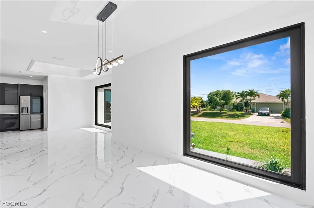 2027 NE 18th Street Cape Coral FL 33909