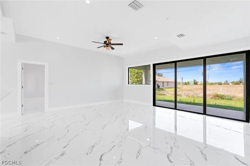 2027 NE 18th Street Cape Coral FL 33909
